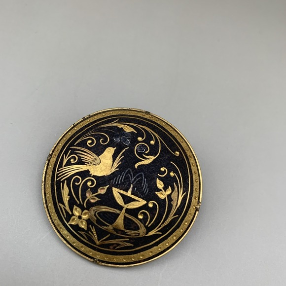 Vintage Spanish Damascene Brooch Bird And Fountain Design - Picture 10 of 10